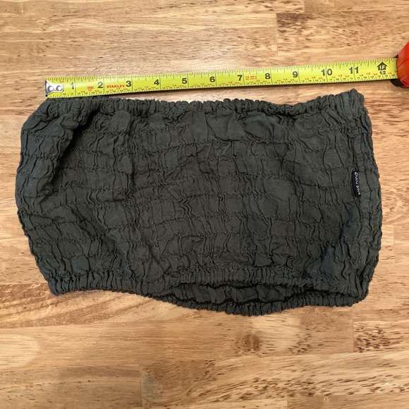 Dark Green Textured Crop Top - Picture 1 of 3